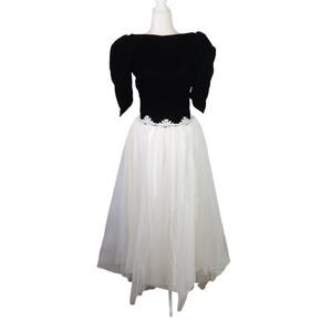 Vintage 80s Alfred Angelo black velvet white tulle party dress M